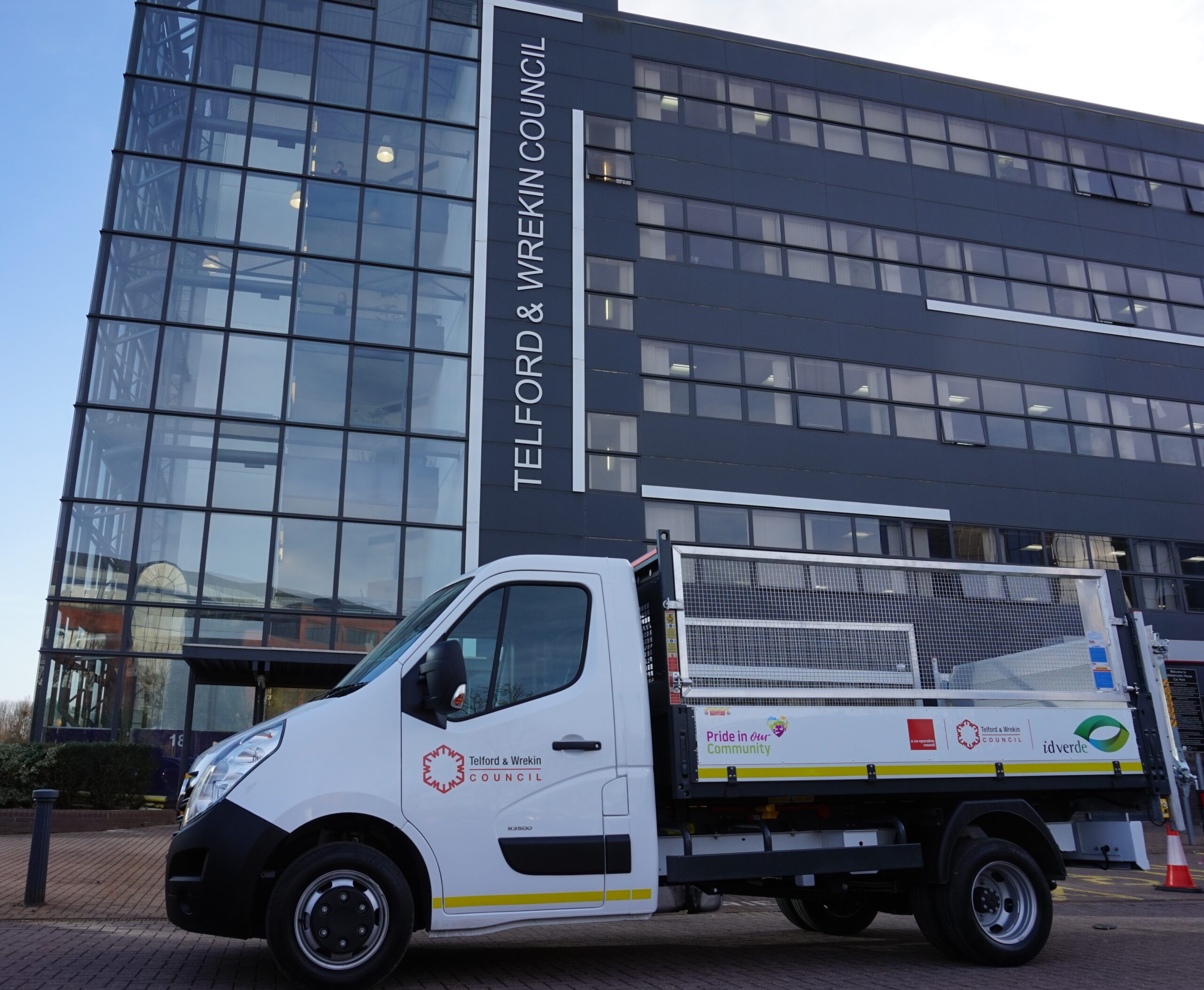 Tippers & Dropsides 1 tippers Tippers & Dropsides