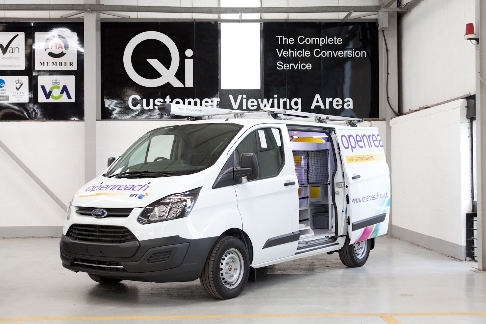 Light Commercial Vehicles 16 Light Commercial Vehicles Light Commercial Vehicles