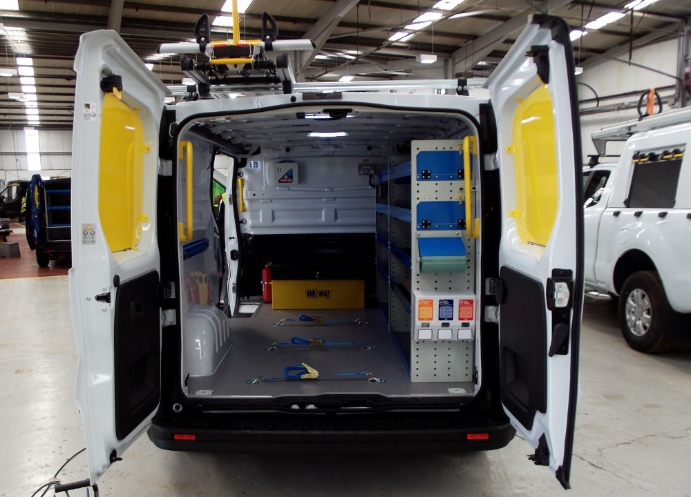 Taylor Wimpey Taylor Wimpey: Customer Service Operative Specs